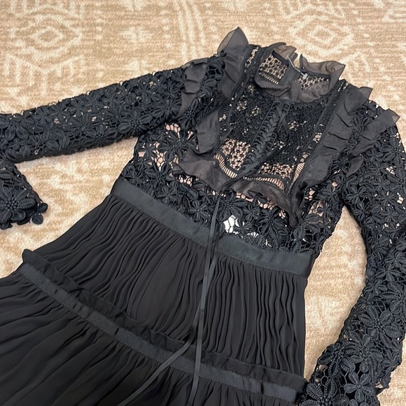 Self-Portrait Black Guipure Lace & Organza Trim Pleated Adeline Dress 4 - Picture 4 of 13